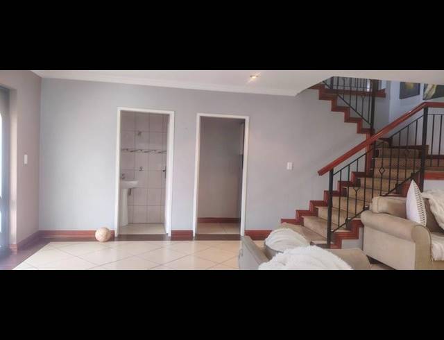 4 BEDROOM HOUSE FOR SALE IN WILLOWBROOK